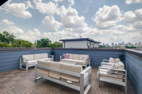 Modern Townhome, w/ Downtown Views, Rooftop Deck only 6min to Broadway